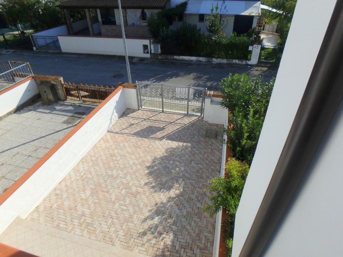 Villa Demi ลิโด ดี ปอมโปซา ภายนอก รูปภาพ